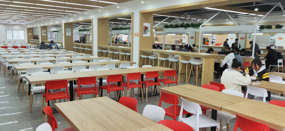 学生餐厅